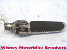 SUZUKI FRONT RIGHT FOOTREST