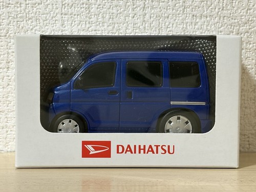 Daihatsu hijet cargo blue - daihatsu,