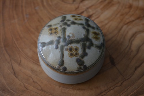 Jane hamlyn studio pottery - hamlyn,