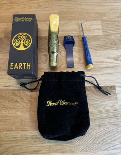 Theo wanne earth - theo,