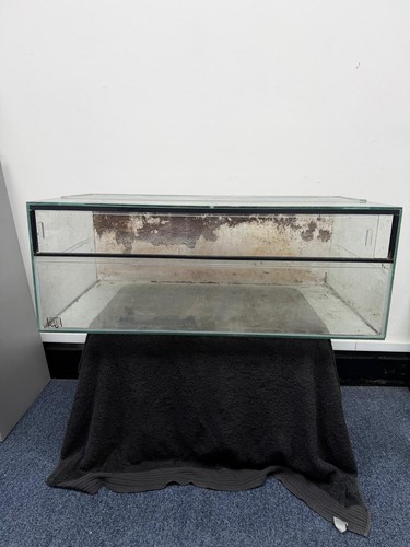 Large low profile glass - low-profile,