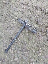 LAND ROVER FREELANDER 2 BATTERY CLAMP AND BOLT