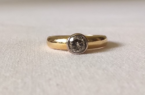 18ct yellow gold 50ct - 18ct, 0.50ct