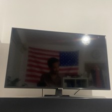 Samsung UE43NU7400 HDR 4K Ultra HD Smart TV, 43" - Used Great Condition