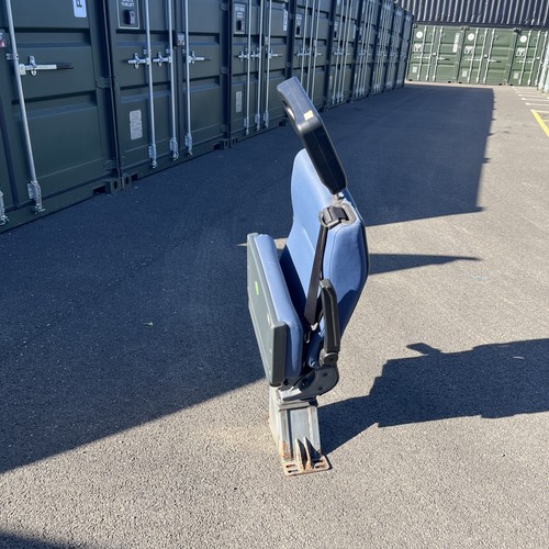 Folding swivel single seat - single,