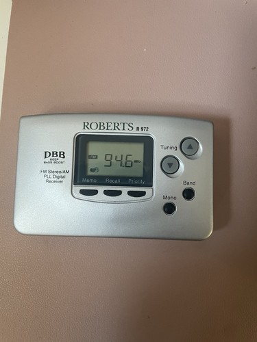 Roberts r972 am portable - roberts,