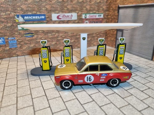Petrol pump model kit - 50's,
