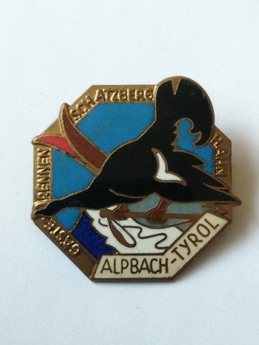 Old skiing badge - skiing, badge.