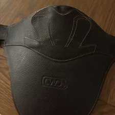 44” Black CWD Stud Girth. Immaculate Condition, Only used A Handful Of Times.