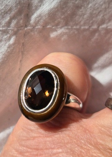 Large oval cushion - cut, smoky