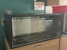 Vivarian Tank in Black 