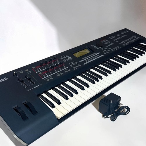 Yamaha mox6 key music - 61-key,