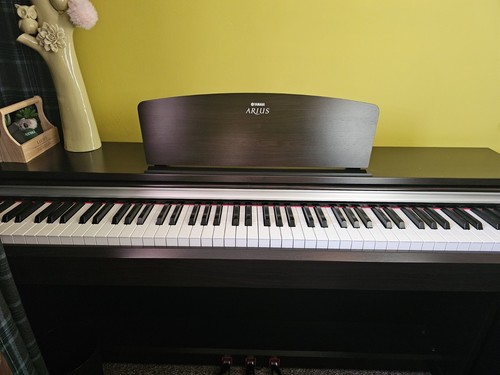 Yamaha arius ydp135 digital - yamaha,