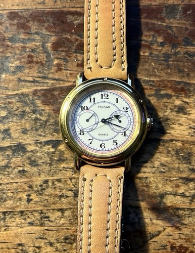 Vintage men quartz pulsar - men’s,