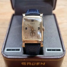 Gruen Curvex precision 1940's 10k curved case/crystal 