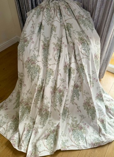 Laura ashley wisteria - laura, egg