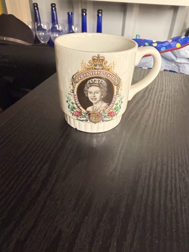 Queen elizabeth silver - queen,