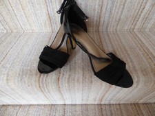 LADIES: MARKS & SPENCER:  BLACK: SHOES: USED: SIZE 6