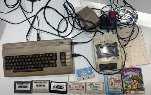 Commodore c64 breadbin - commodore,