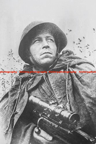 F077446 soviet sniper - in, a
