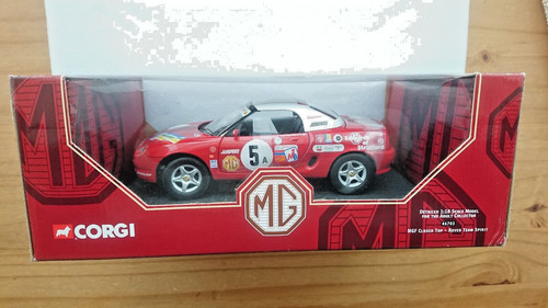 Corgi 46703 mgf closed - corgi, top
