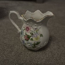 Aynsley Wild Tudor Fine Bone