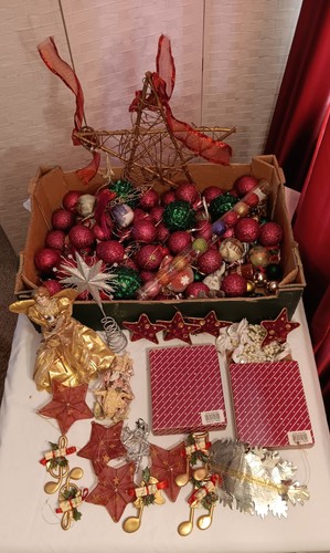 Festive reds gold green - festive, &