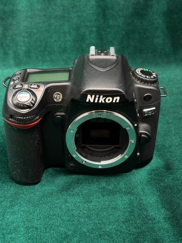 Nikon d80 2mp digital - digital, slr