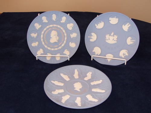Wedgwood blue jasperware x - blue,