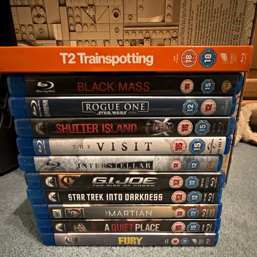 Bluray bundle with dust - x,