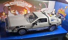 Welly 1:24 Diecast Delorean