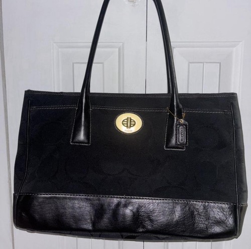 Coach signature logo - signature,