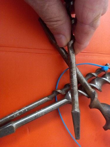 Vintage ridge way - 4, bits