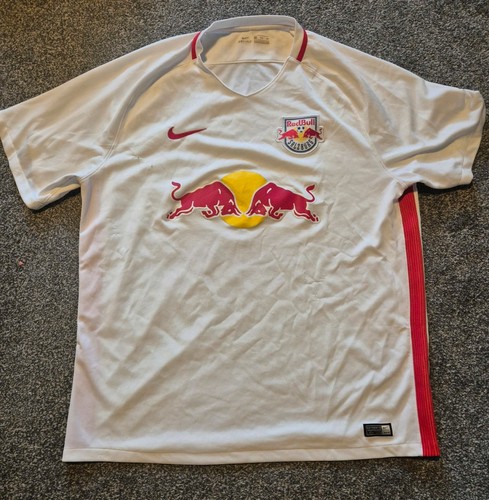 Red bull salzburg 2016 2017 - bull,