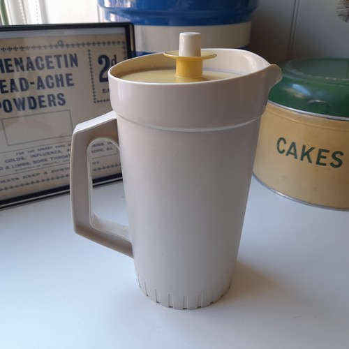 Vintage tupperware cream - tupperware,