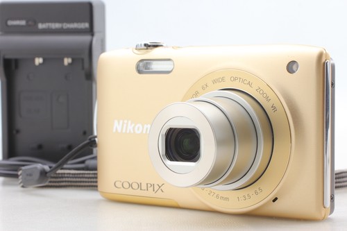 Near mint nikon coolpix - [near,