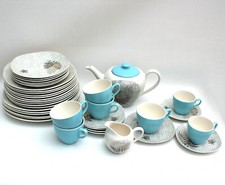 Vintage 1957 J & G Meakin 'Rock Fern' tableware set