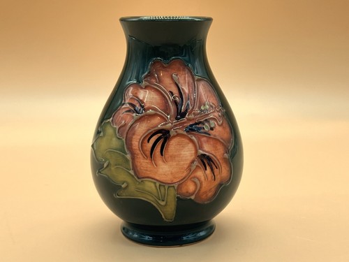Vintage moorcroft pottery - moorcroft,