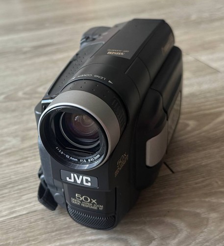 Jvc axm210u compact vhs - compact, vhs-c