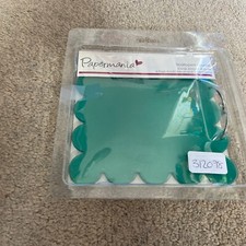 Papermania Scalloped Square