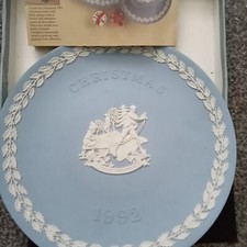 Wedgwood Jasper, Sledging Christmas Plate 1992, 21 cms, Boxed