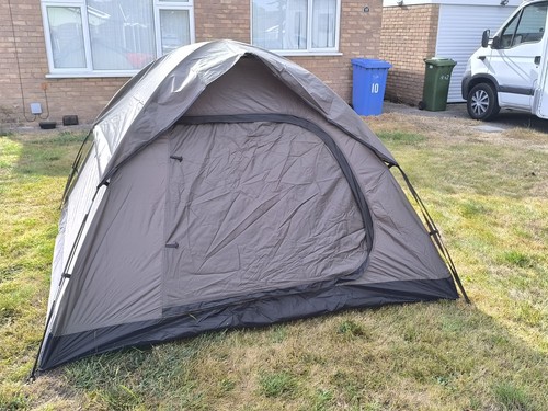 Tent man - tent, 2-3