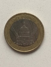 2005 St Paul's cathedral  2 Pound Coin Minting Error