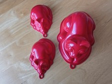  Cat and Kittens Shaped Red