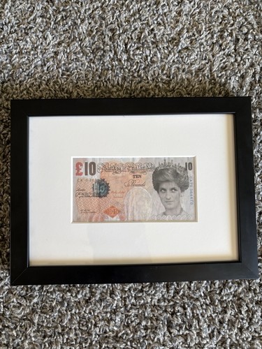 Banksy faced tenner - di-faced,