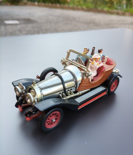 Corgi toys 266 chitty - toys,