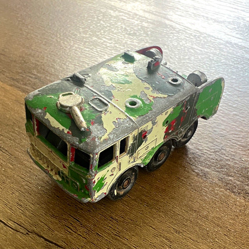 Diecast military armoured - military,