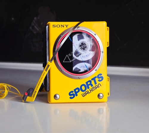 Rare sony sports yellow - rare,