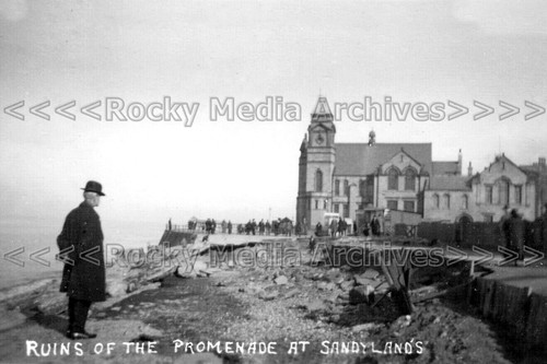 Xnn ruins the promenade - ruins, of