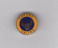 Oxford United  - lapel badge brooch fitting